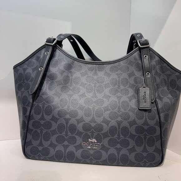COACH MEADOW SHOULDER BAG IN SIGNATURE CANVAS cm076